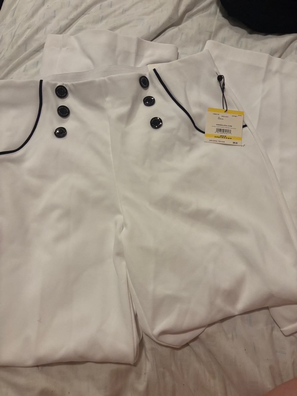 Anne Klein White pants 
Brand new